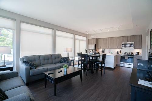 Waterfront Apartments 30 Day Rentals