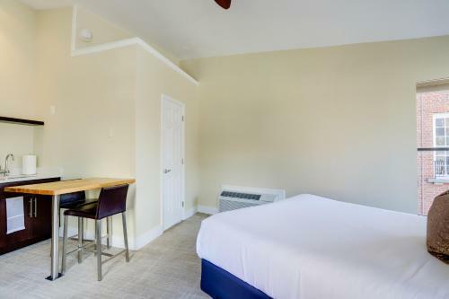 Hotel Sojourn At Dupont Place