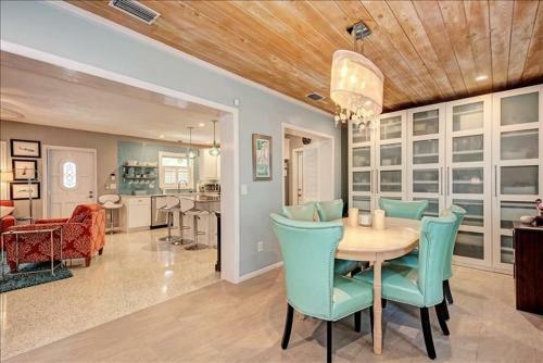 Bird Of Paradise Home