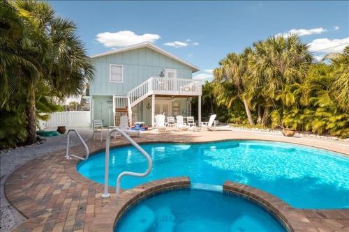 Anna Maria Island Breeze Home