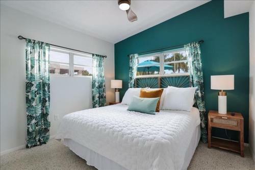 The Palm Leaf Home