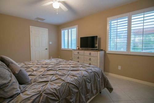 Chic Private Pool Home Minutes To Bonita Beaches