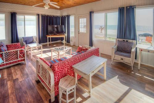 Cozy Beachside Dwelling 9 Mi To Port St Joe!