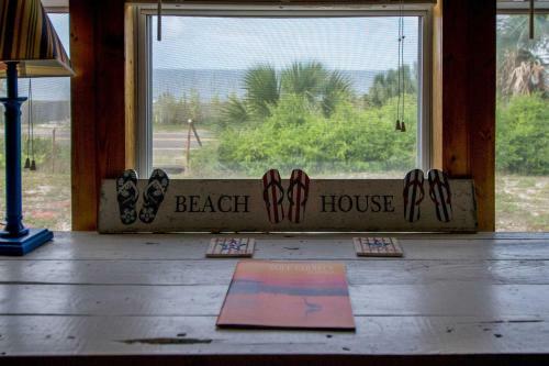 Cozy Beachside Dwelling 9 Mi To Port St Joe!
