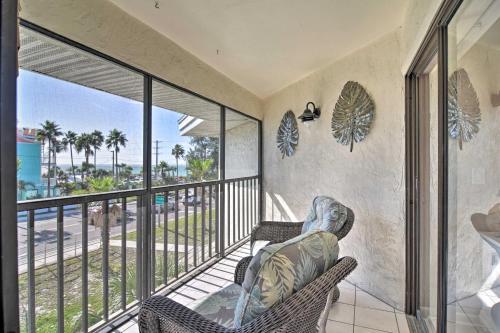 Apartamento Renovated Beach Nook With Lanai, Steps From Gulf