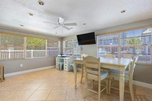Anna Maria Island - Waterfront Escape