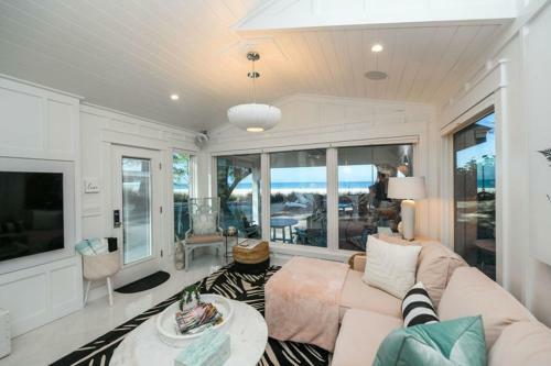 2216 Gulf Dr Home