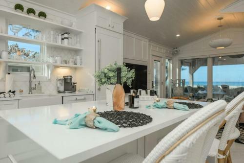 2216 Gulf Dr Home