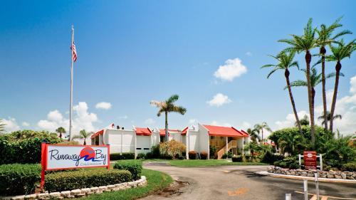 Apartamento Runaway Bay 213 - 1845191