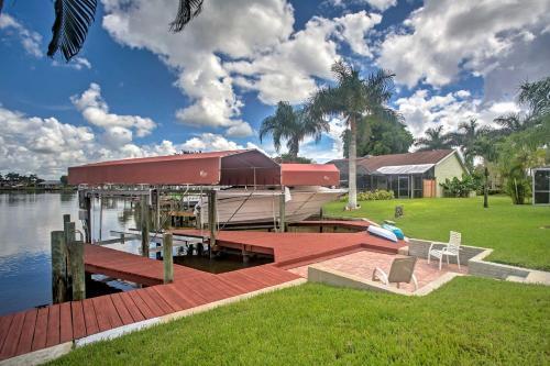 Lakefront Gulf Breeze Villa With Dock And Private Pool