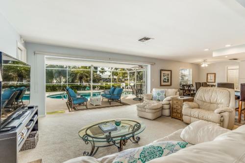 Coral Canal Oasis