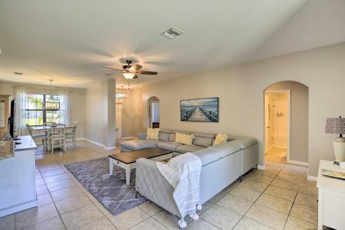Sunny Hideaway In Cape Coral With Spacious Yard