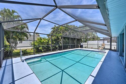 Bright And Airy Cape Coral Home With Lanai And Pool