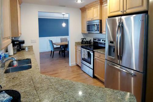 Canal-front Getaway With Heated Pool & Dock Home