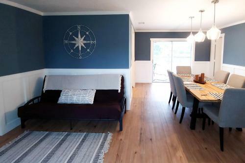 Canal-front Getaway With Heated Pool & Dock Home