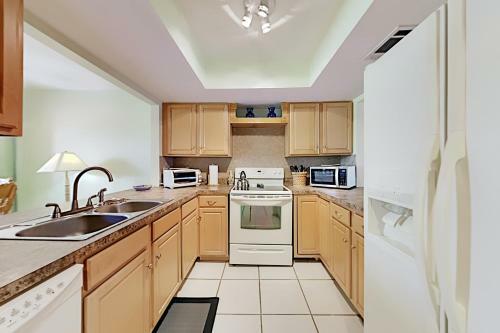 Apartamento Coral & Sandal - 2 Waterfront Units - Pool & Lanai Duplex