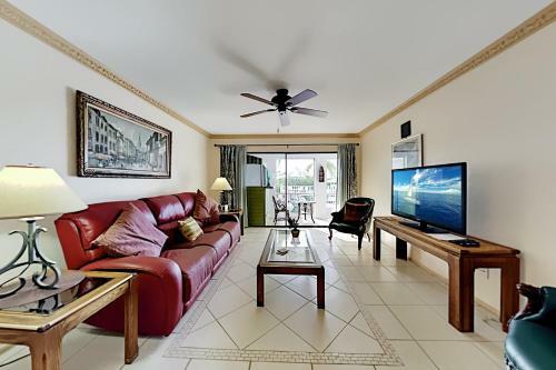 Apartamento Coral & Sandal - 2 Waterfront Units - Pool & Lanai Duplex