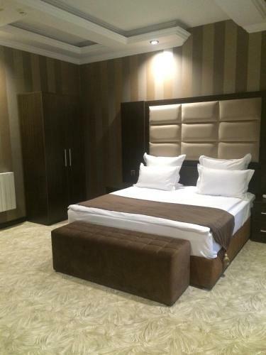 Neapol Hotel