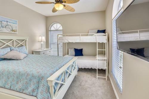 Mariner's Pointe - Classy Condo, Steps To Beach, Large Balcony