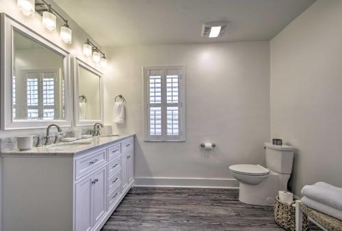 Indian Rocks Home With Game Room, Walk To Beach!