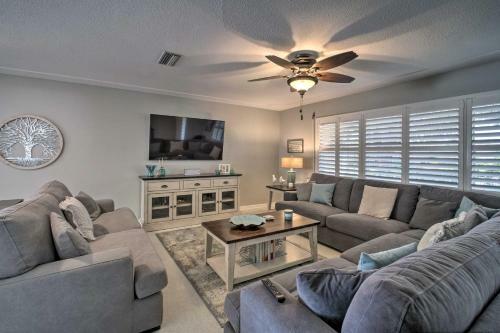 Pet-friendly Home With Pool - Walk To Cocoa Beach!
