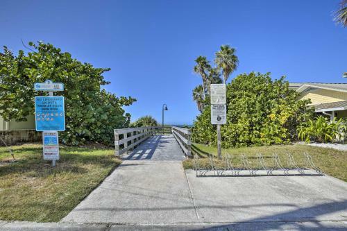Clearwater Beach Home With Patio - Walk To Beach
