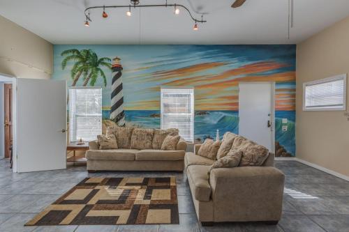 Gulf Sunset Oasis - Beach Front Apts