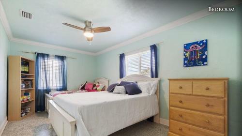 The Red Door Beach Cottage At Cocoa Beach