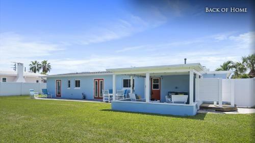 The Red Door Beach Cottage At Cocoa Beach