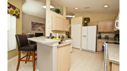 Solana - 4 Bedrooms House W/pool-4652so