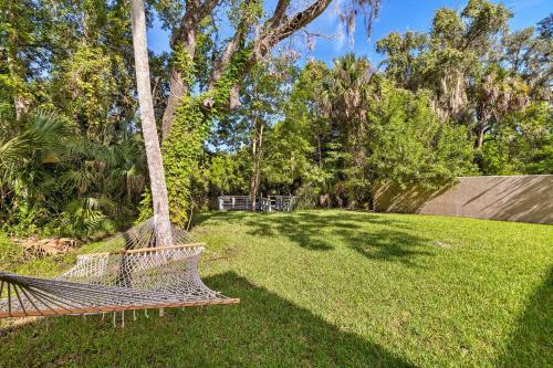 Crystal River Home With Dock, 1 Mile To Boat Launch