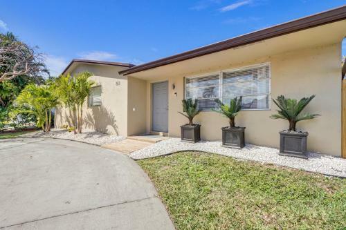 Private Pool Beautiful Updated 4br Home 2bth