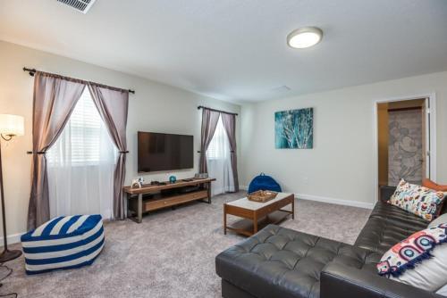 Villa Six Bedrooms Champions Gate - 9022sd