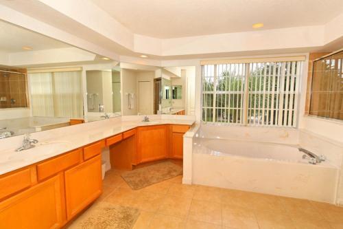 Six-bedroom Villa 203