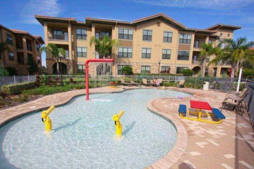 Beautiful 2 Bedroom 2 Bath Condo Close To Disney