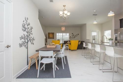 Champions Gate - 5 Bed - Home With Private Pool