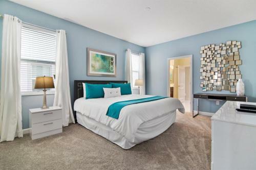 Gorgeous Championsgate 8 Bedroom Pool Home