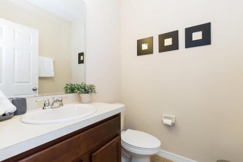Villa 5 Bedroom Home At Laurel Estates 276