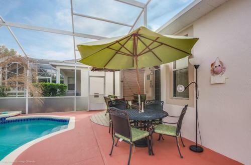 Beautiful Luau Pool Villa Next Disney World