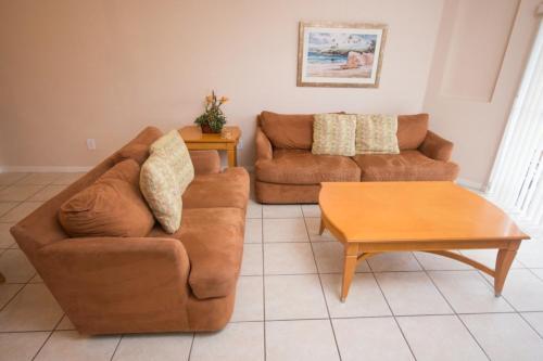 Maria's Regal Townhouse
