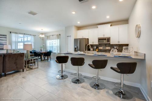 8934 Stinger Drive