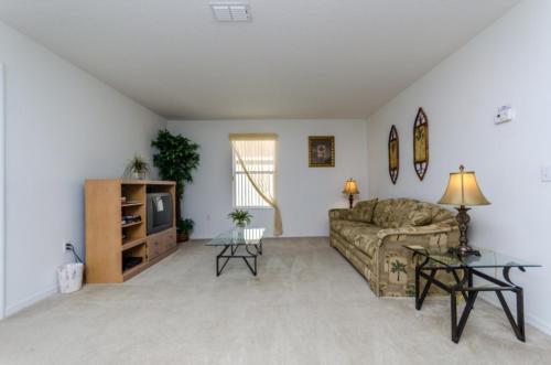 113 Bay Leaf Lane Villa #221494 Villa
