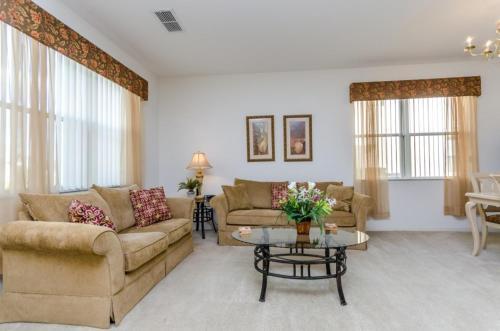 113 Bay Leaf Lane Villa #221494 Villa