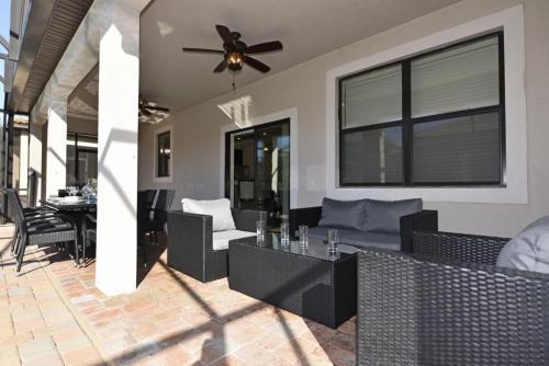 1452 Champions Gate Resort 6 Bedroom Villa