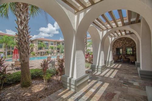 Ground Floor 4 Bedroom 3 Bath Condo Sleeps 10