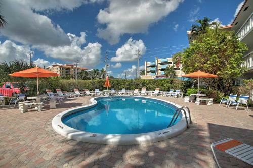 Apartment With Pool, 1-block Walk To Deerfield Beach