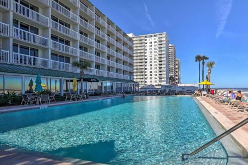 Apartamento 10th-floor Studio On Beach, Walk To Dining!