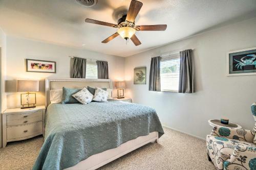 Sunny And Alluring Englewood Retreat With Dock!