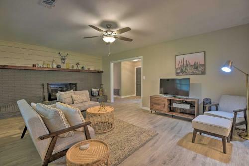 Contemporary Home About 1 Mile To Ufs Campus!