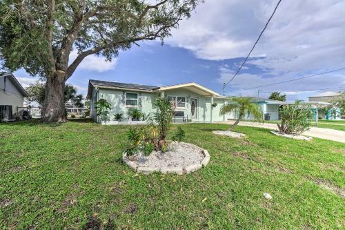Canalfront Hudson Home With Private Dock And Yard!